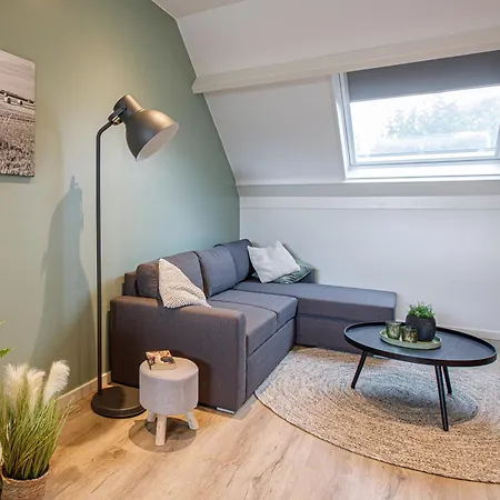 Barn24 - The Stable & The Loft Apartment *